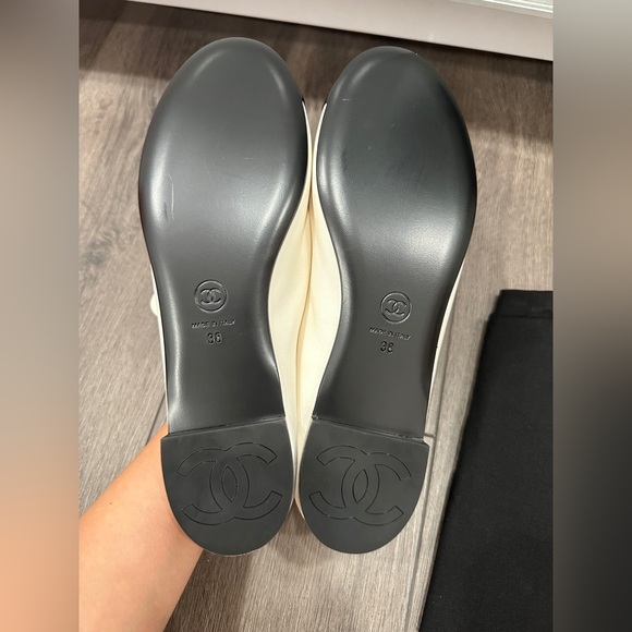 Chanel 2024 white ivory leather ballet flats with bow size 38 - Picture 14 of 16